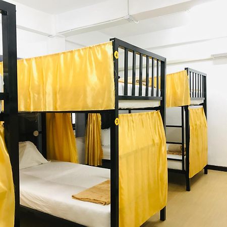 Silom Guesthouse Bangkok Zewnętrze zdjęcie