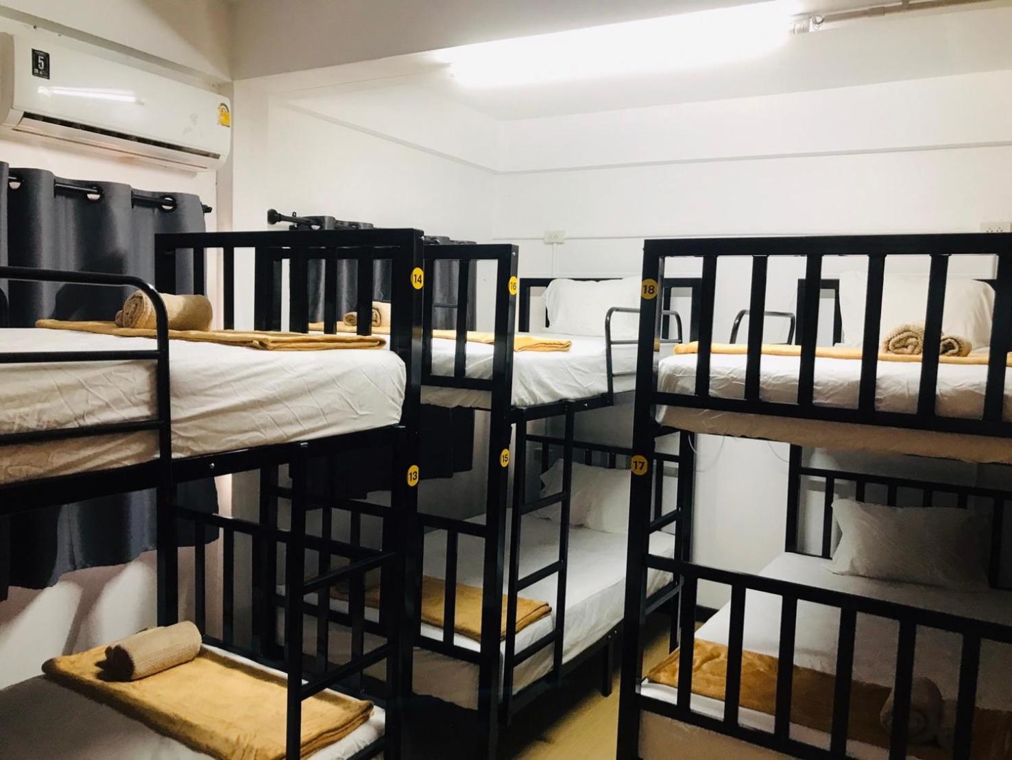 Silom Guesthouse Bangkok Zewnętrze zdjęcie