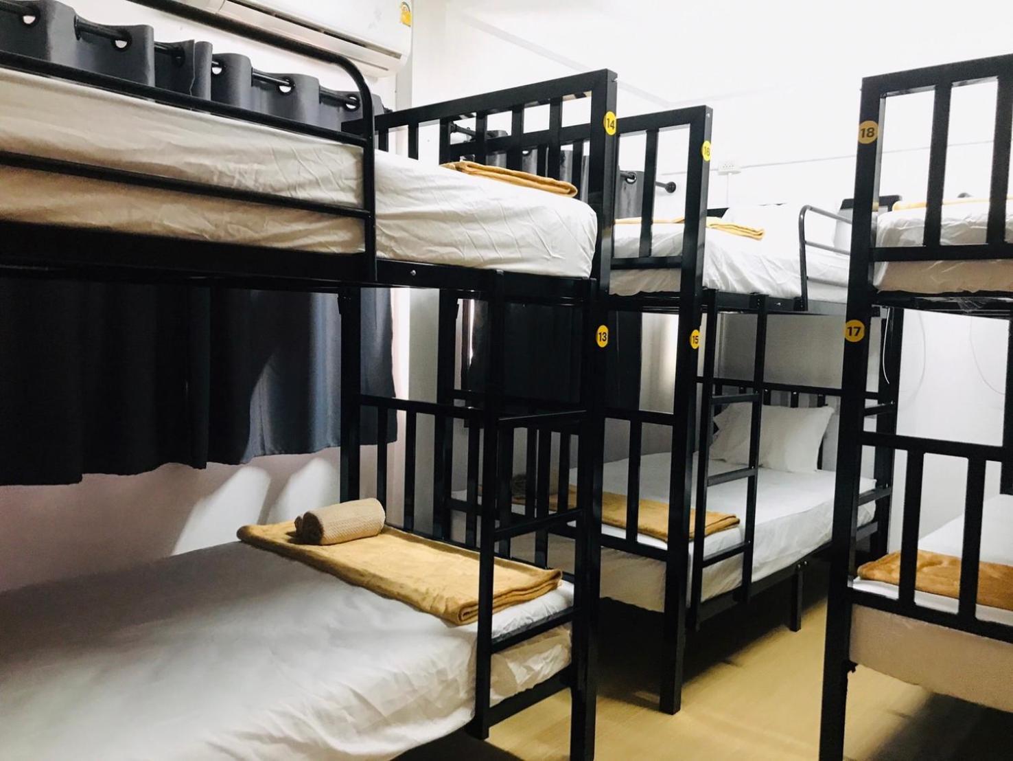 Silom Guesthouse Bangkok Zewnętrze zdjęcie