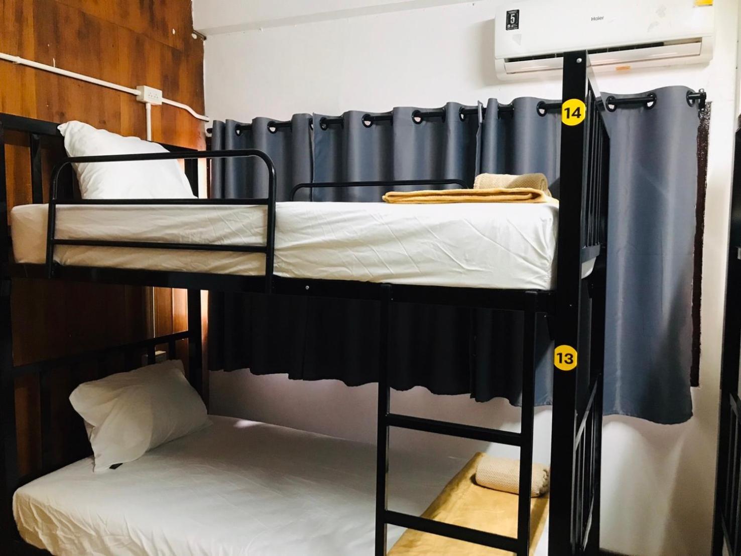 Silom Guesthouse Bangkok Zewnętrze zdjęcie