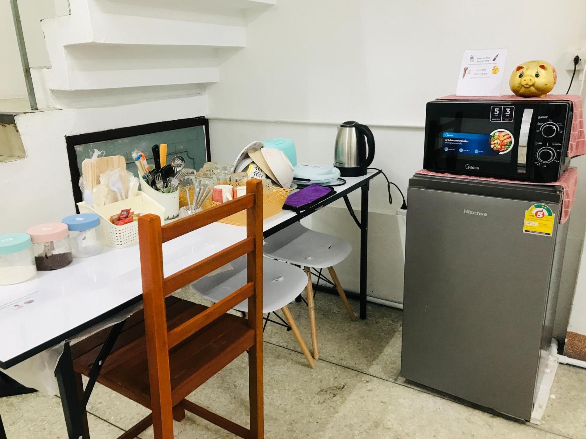 Silom Guesthouse Bangkok Zewnętrze zdjęcie